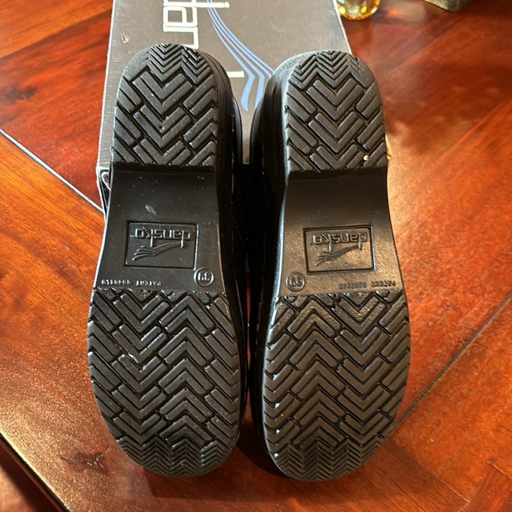 Dansko Clog. - image 4